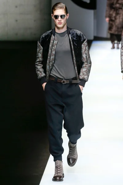 Look 46